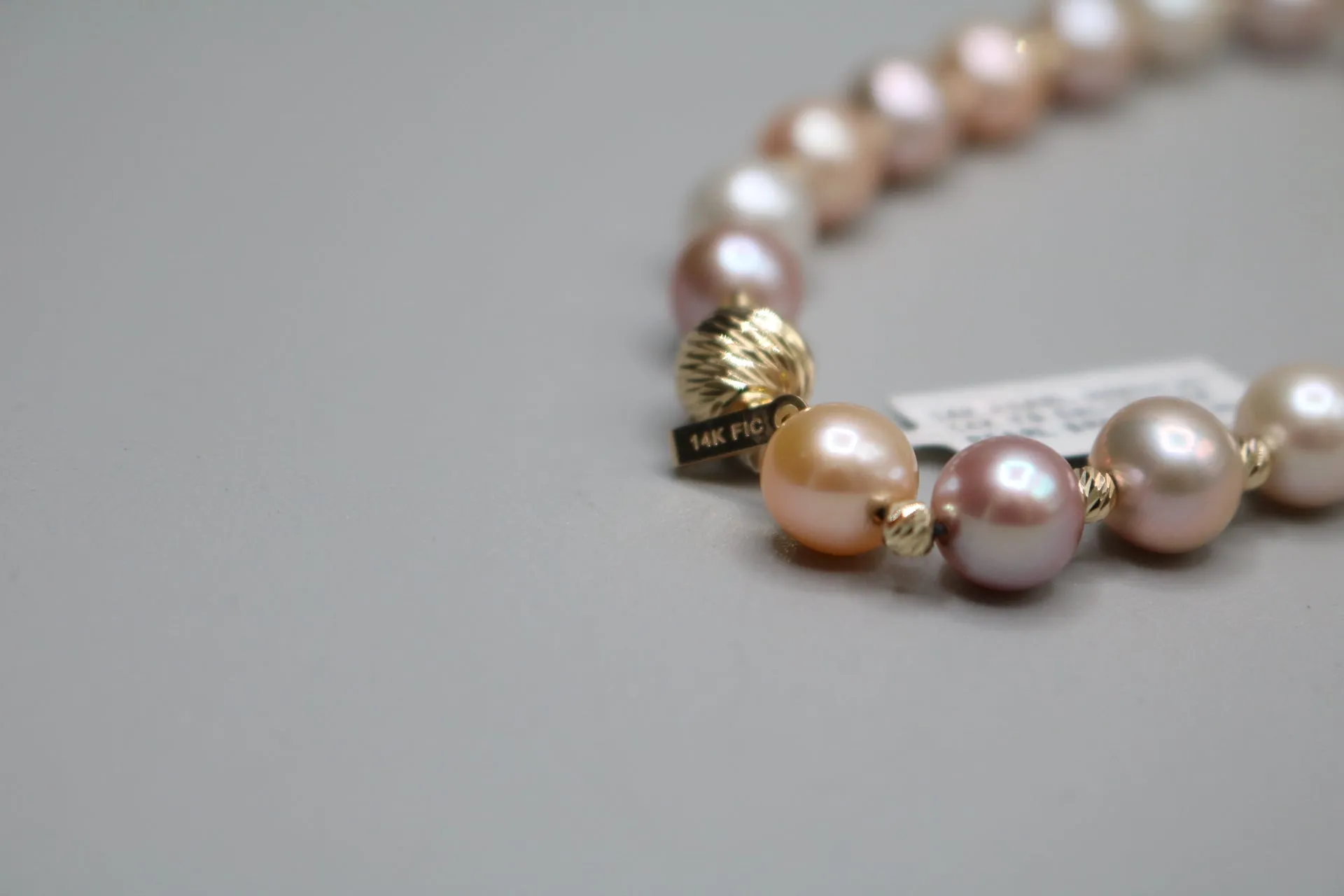 14K Yellow Gold Freshwater Pearl Bracelet (19.5 centimeters or 7.5 Inches)