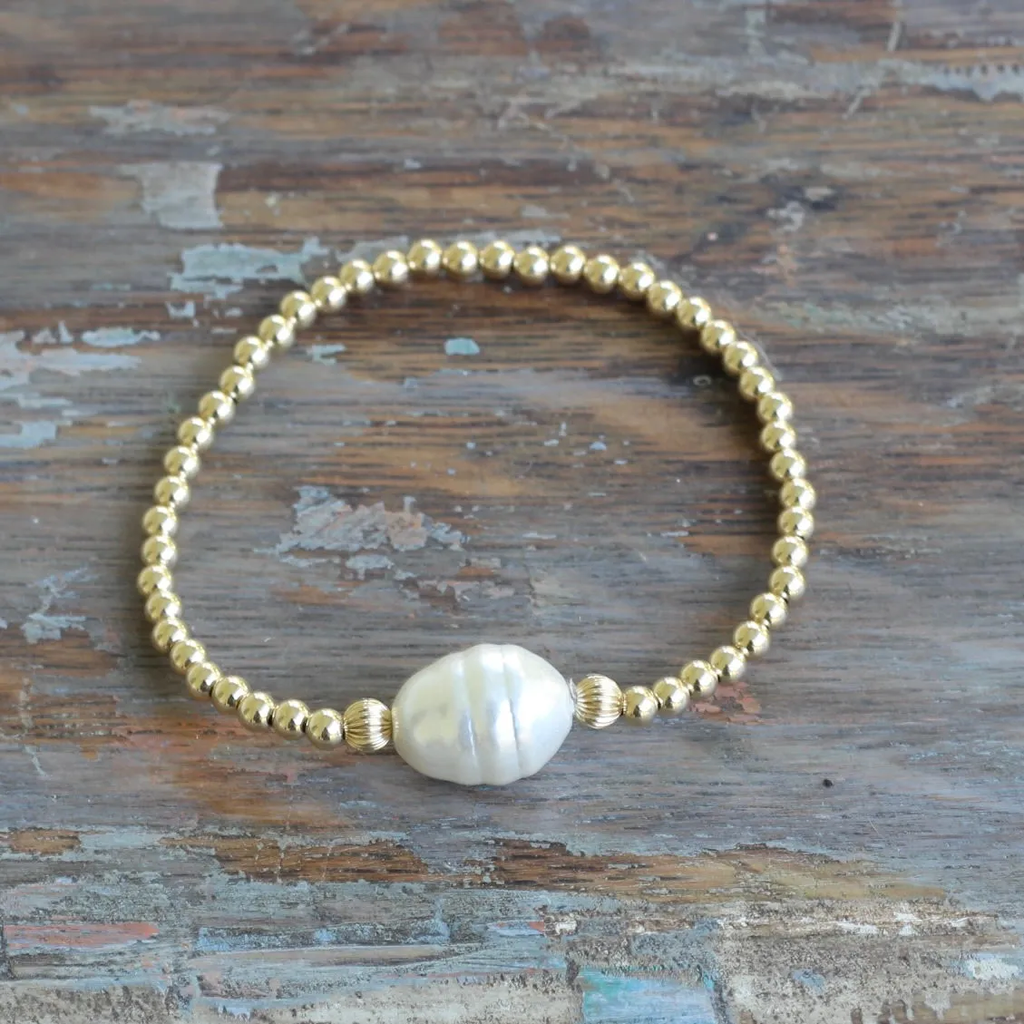 4mm Gold Bracelet with White Pearl