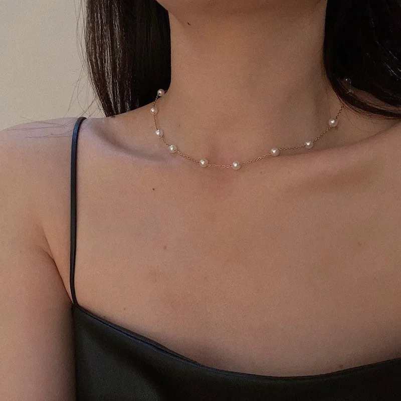 Elegant Allure Petite Pearls Choker