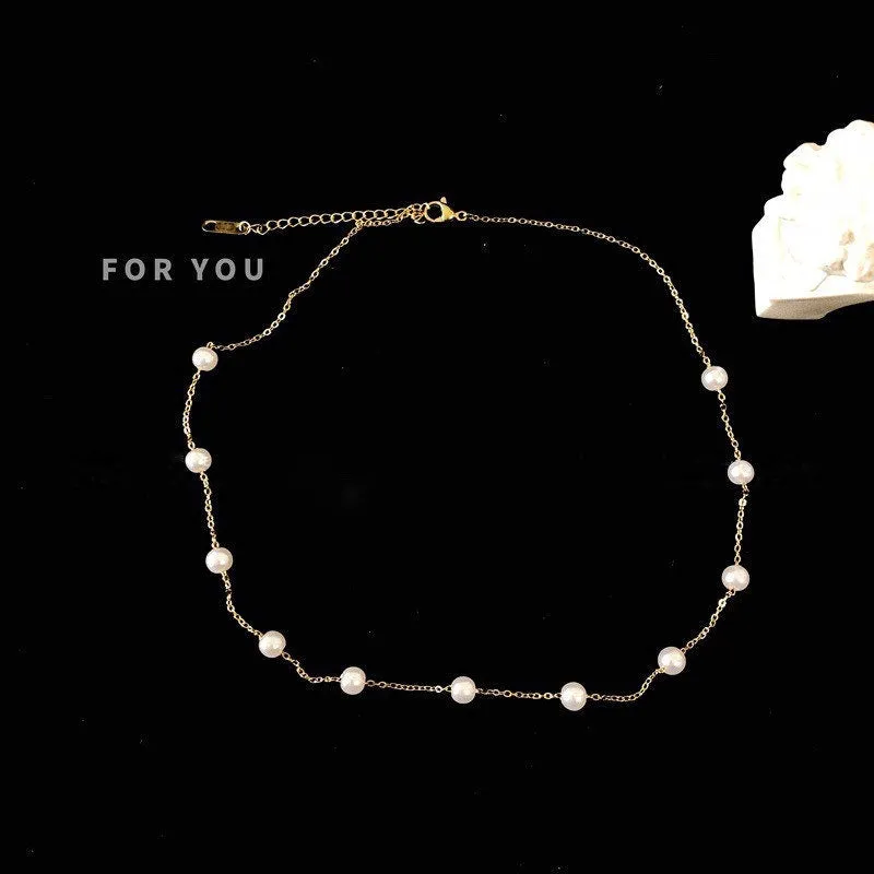 Elegant Allure Petite Pearls Choker