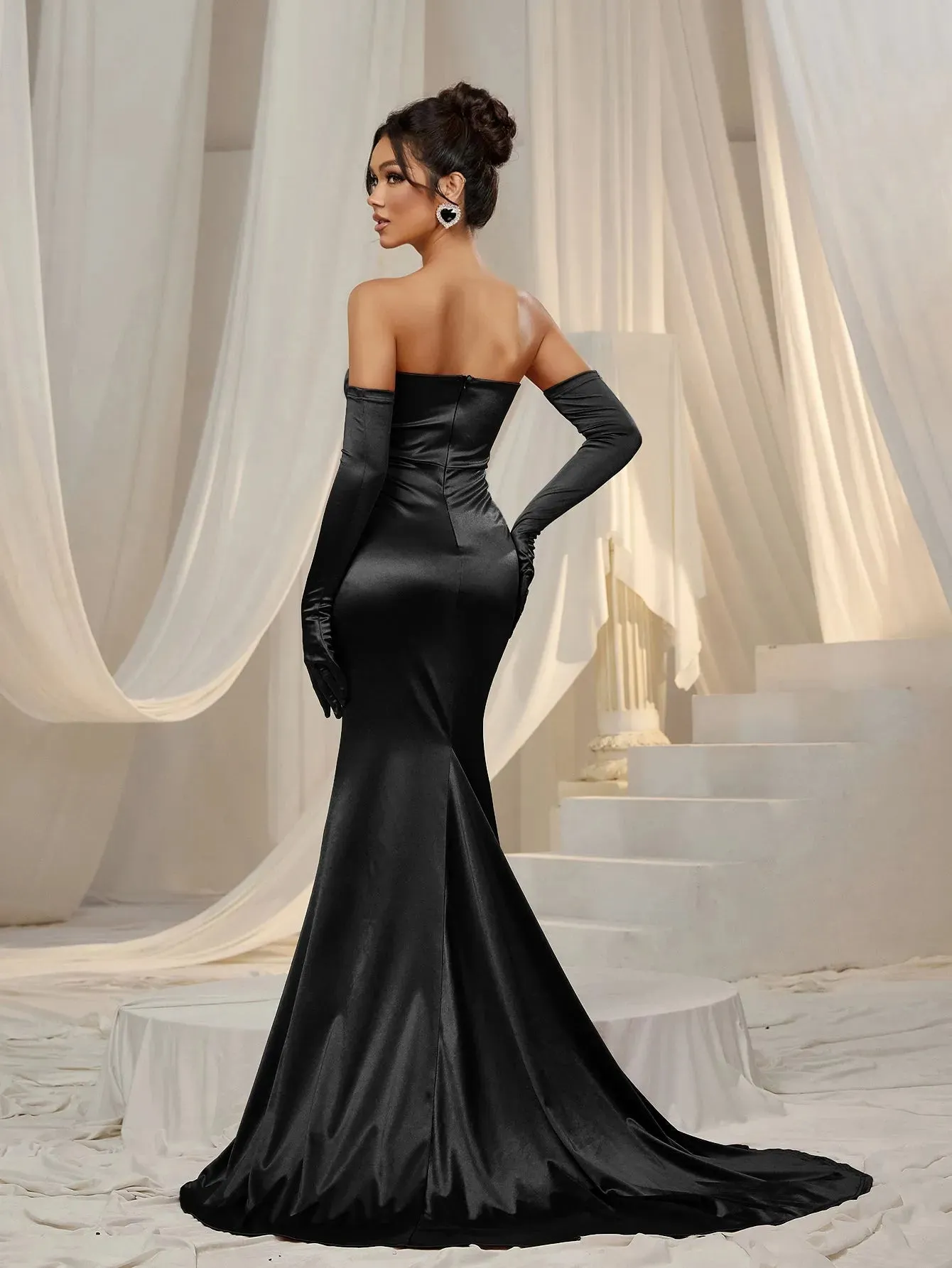 Elegant Ruched Wrap Hem Satin Tube Prom Dress（Gloves Included）