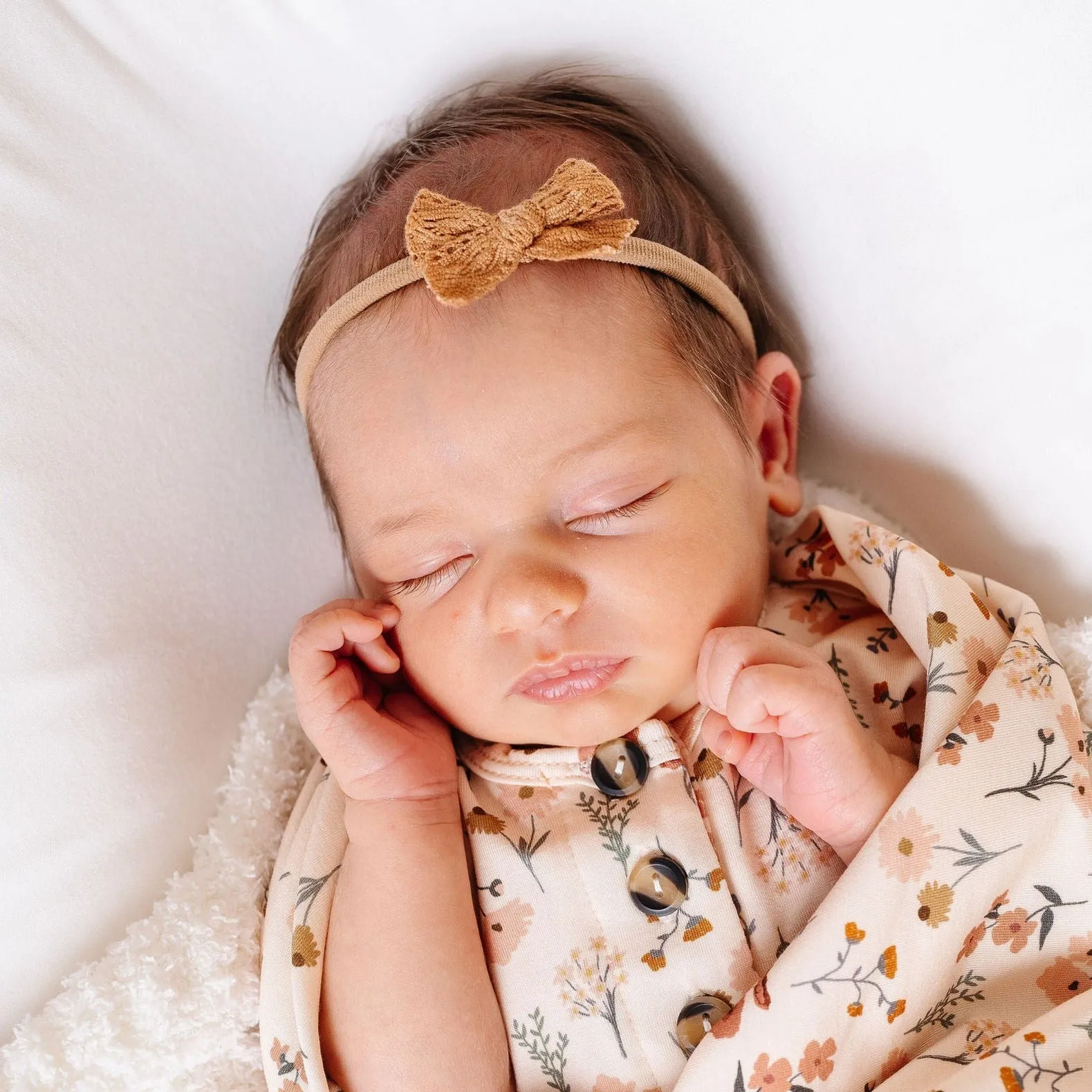 Lace Bow - Mini Cinnamon Headband