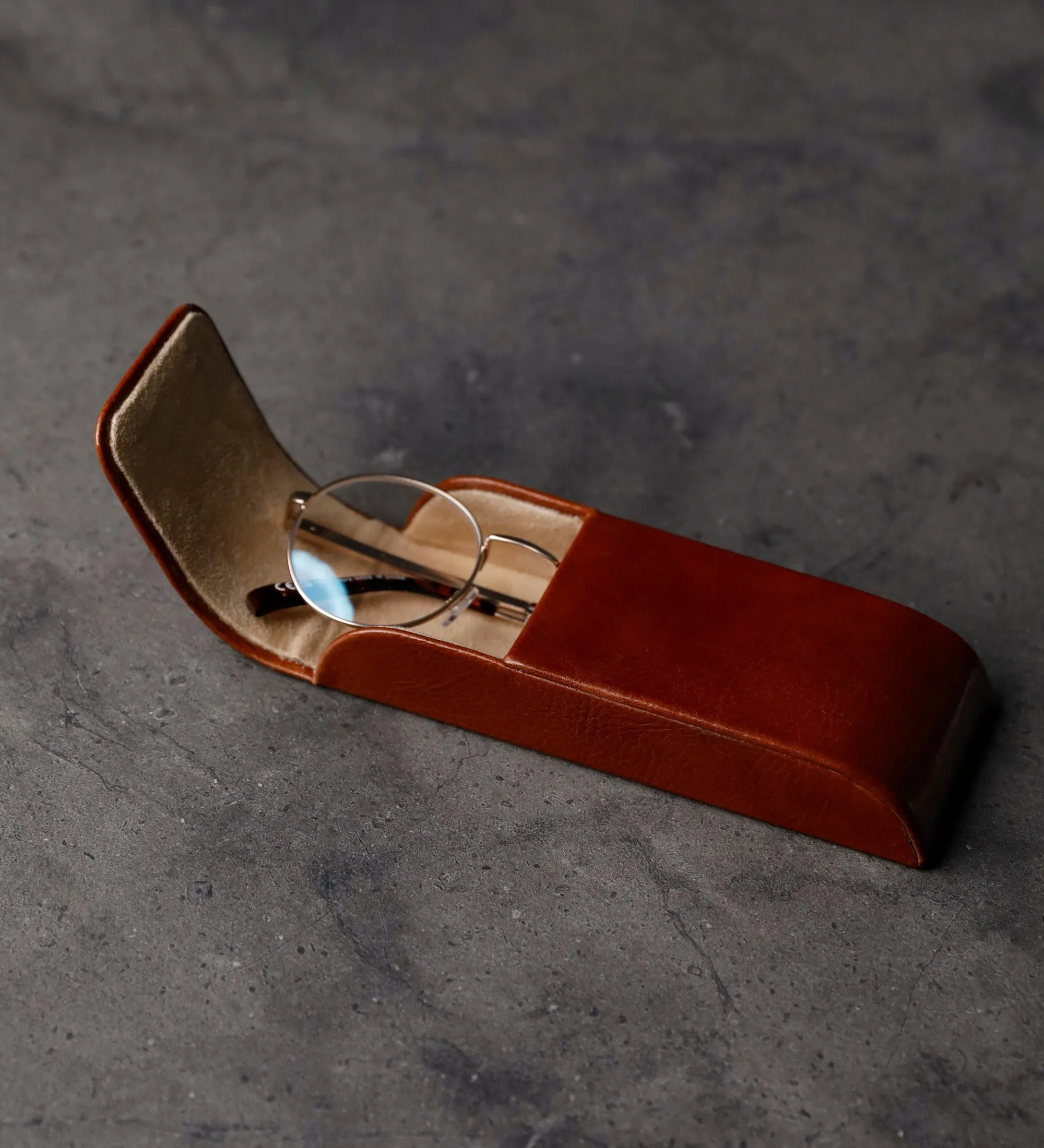 Leather Glasses Case - The Sign of Four