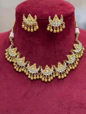 Moon Style Maharashtian Premium Choker