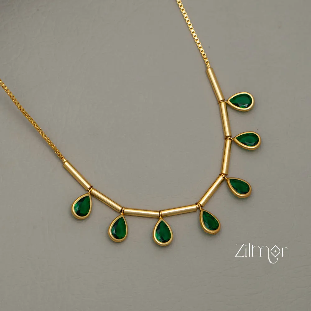 PE101657  - Gold tone Simple Necklace