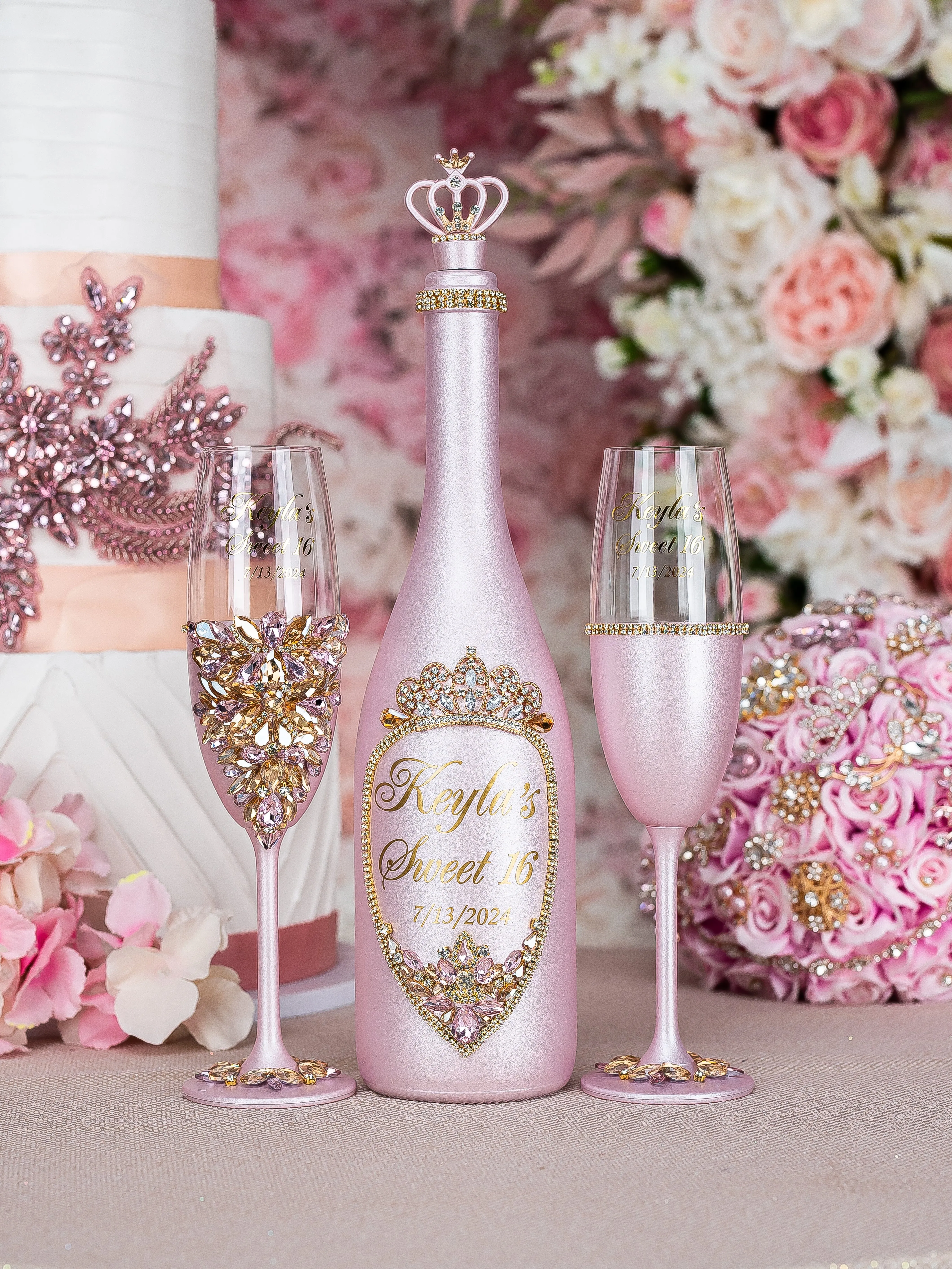 Pink with Gold 4 quinceanera champagne glasses (simple design)