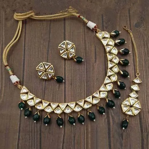 Simple Kundan Triangular Set