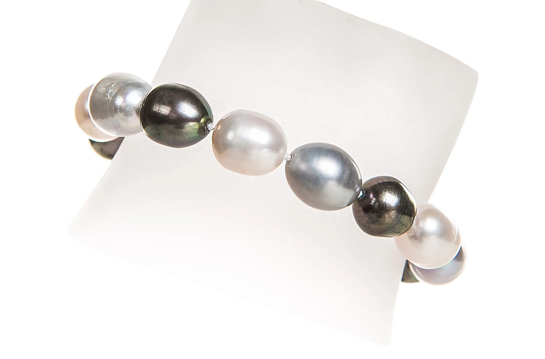 Single Strand Rice Shape Multi-Color Freshwater Pearl Bracelet 11mmx13mm