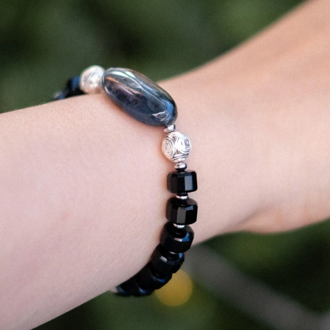 The Mandarin Oriental - Kyanite Black Onyx Bracelet