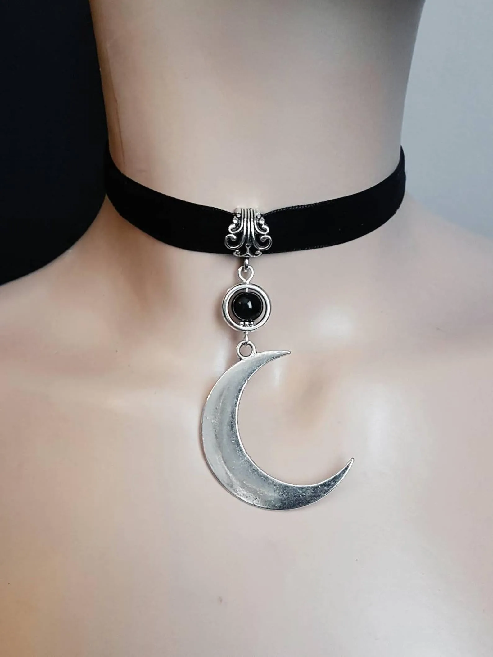 VenusFox Black Crescent Moon Choker, Black Velvet Choker Necklace