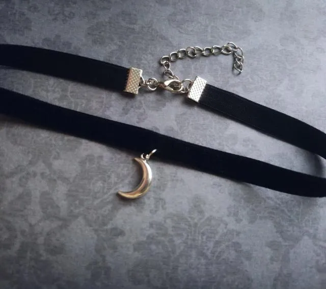 VenusFox Black Crescent Moon Choker, Black Velvet Choker Necklace