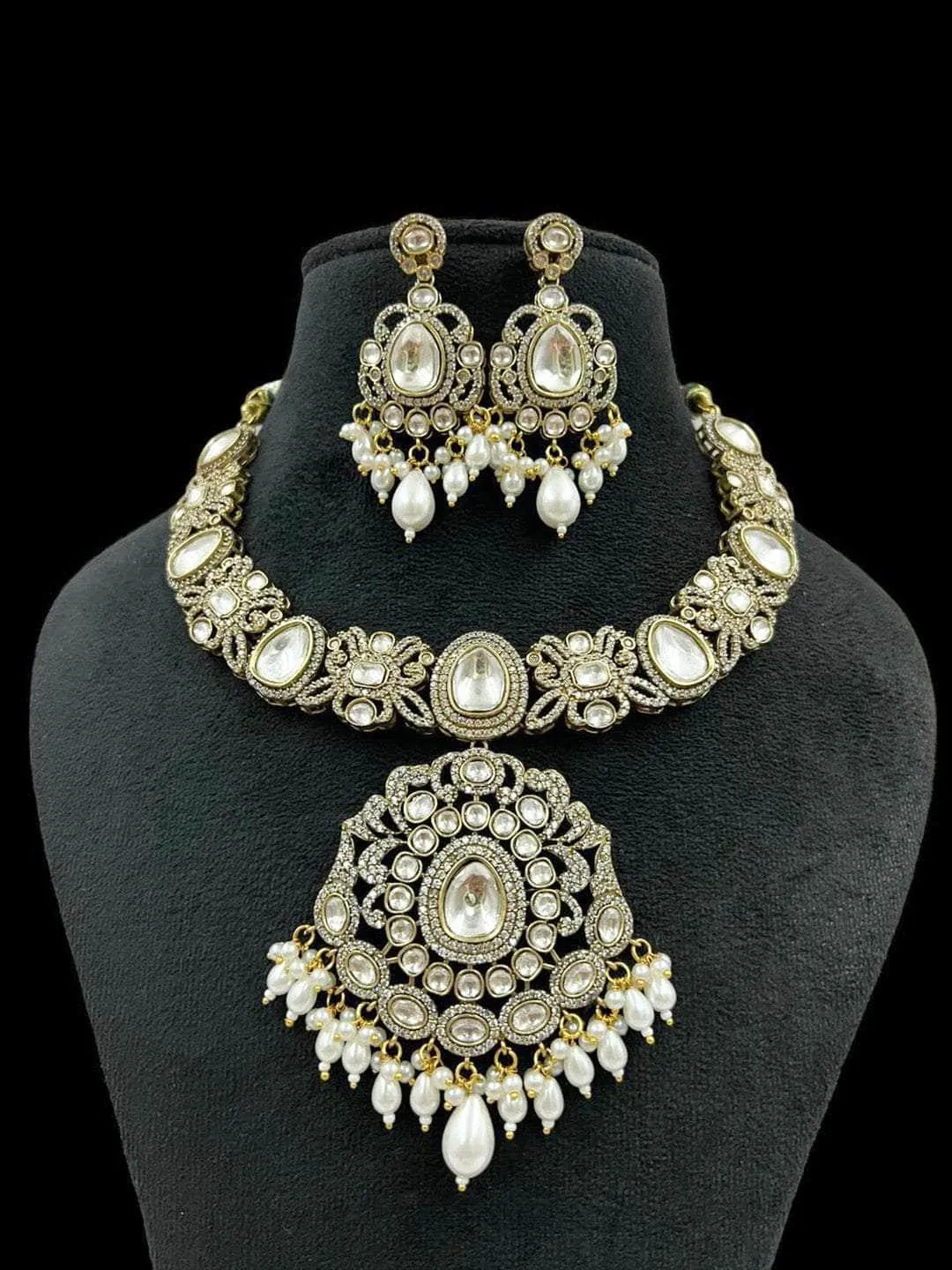 Victorian Necklace With Earrings