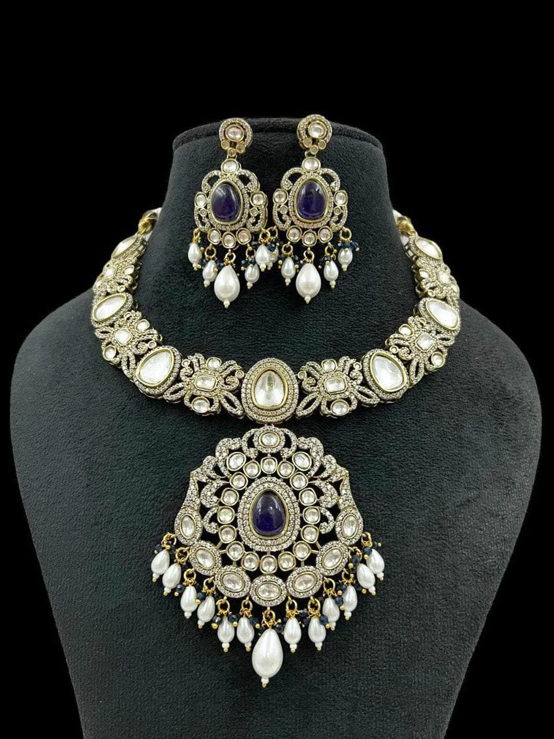 Victorian Necklace With Earrings