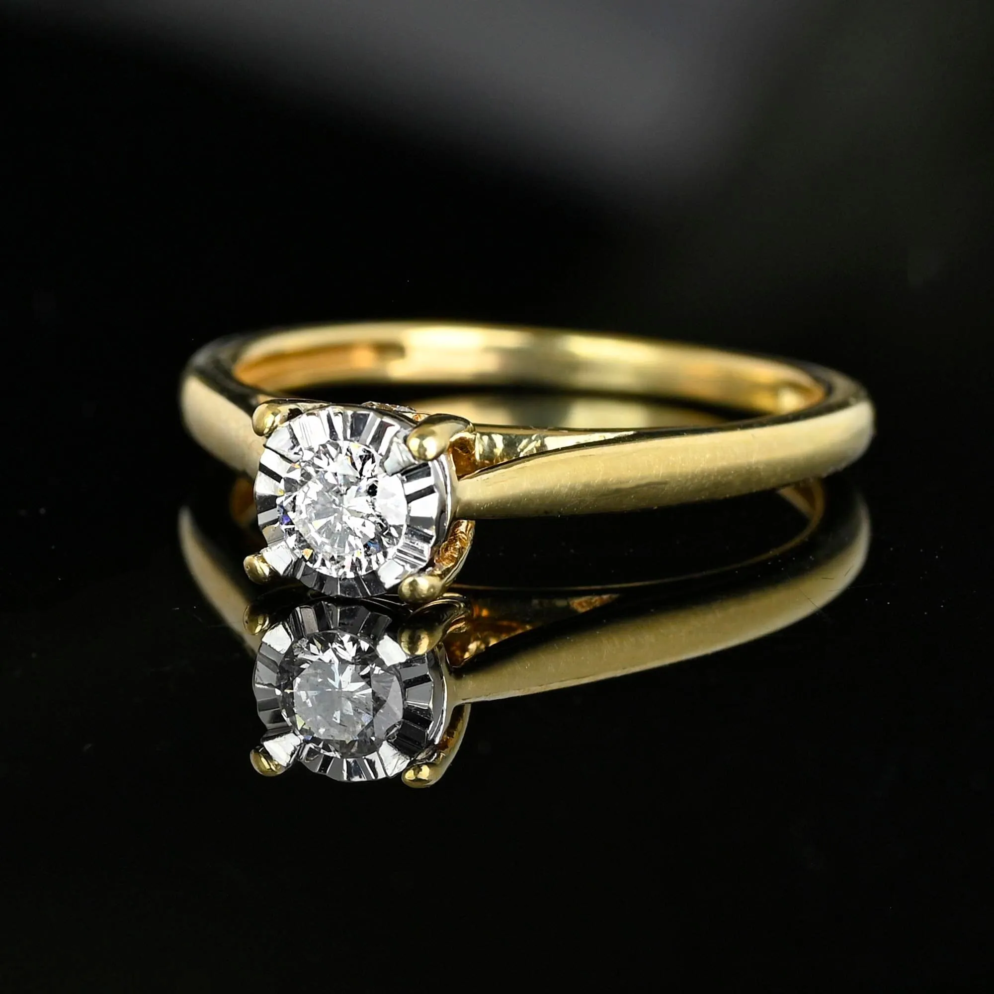 Vintage Estate Gold Diamond Solitaire Engagement Ring