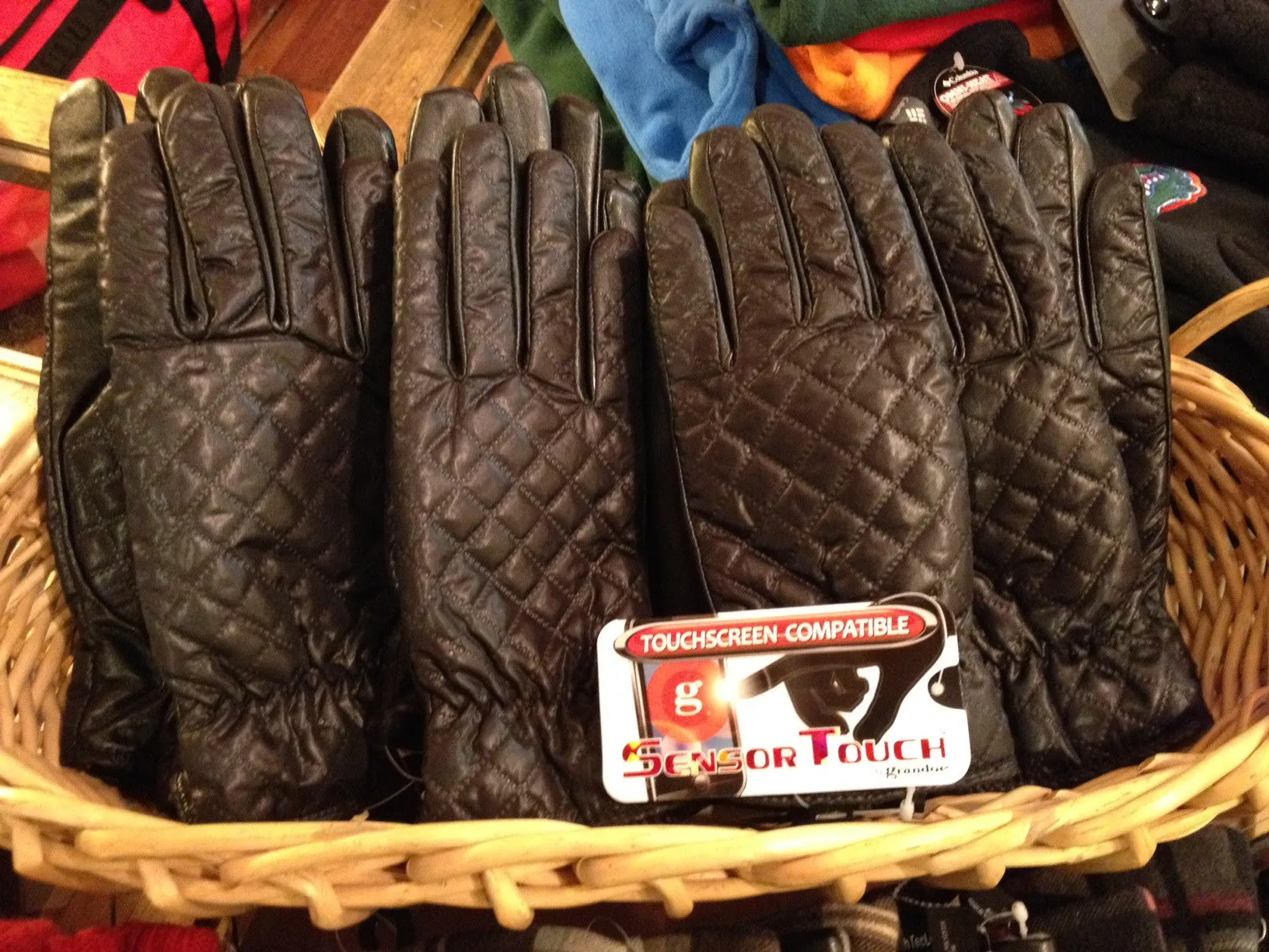 Womens SensorTouch Quilted Gloves/Black